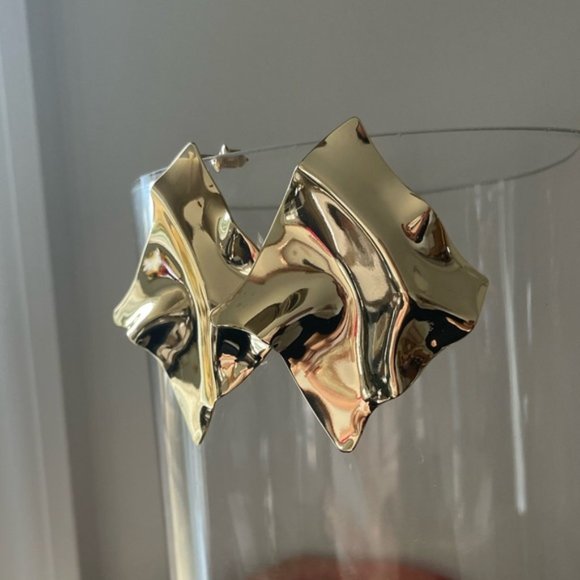 ✦NEW! Geometric Mirror Earrings✦ - Picture 3 of 8